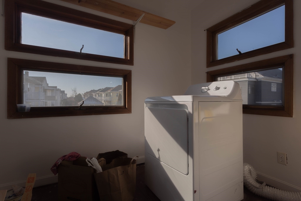 565-567 Riverside Ave, Medford