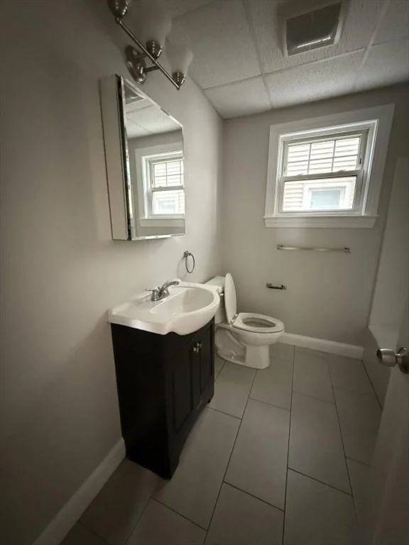 1043 North Main, Fall River