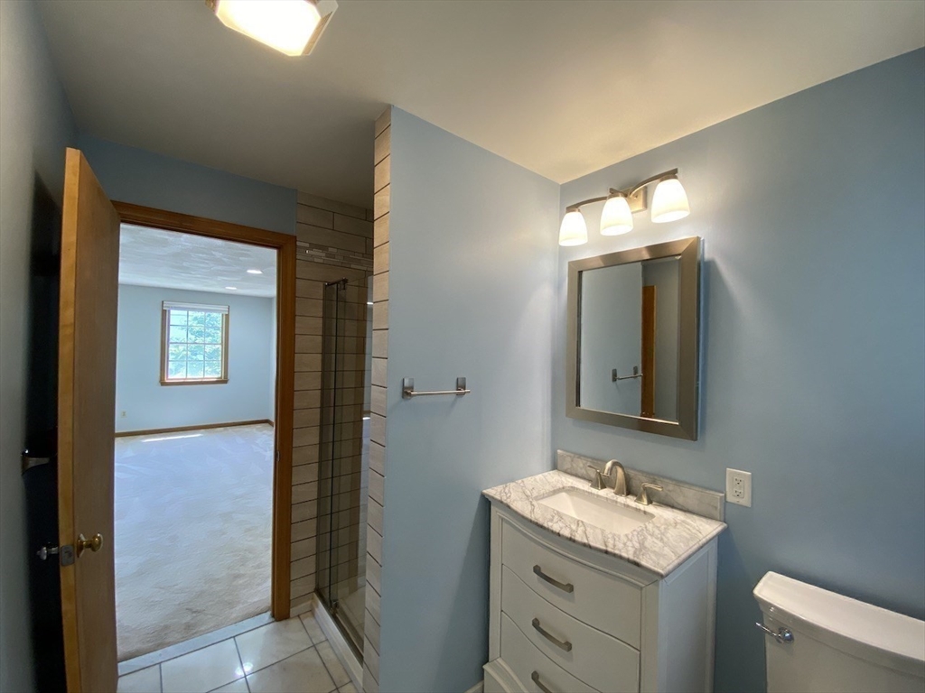 31 Helen St, Waltham