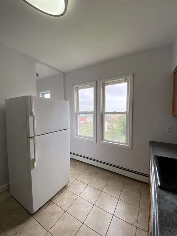 60 Prospect St, Fall River