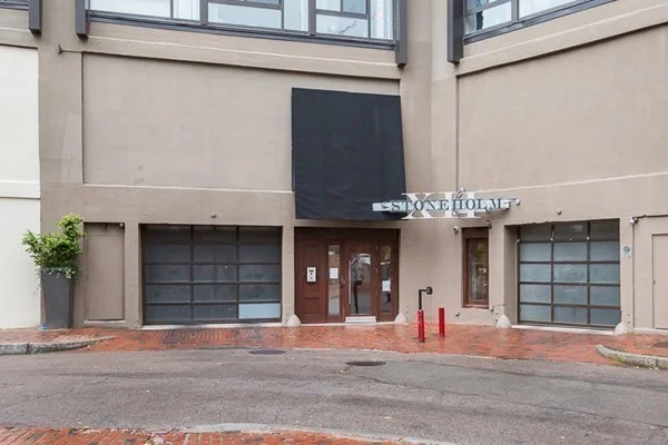 12 Stoneholm St, Fenway