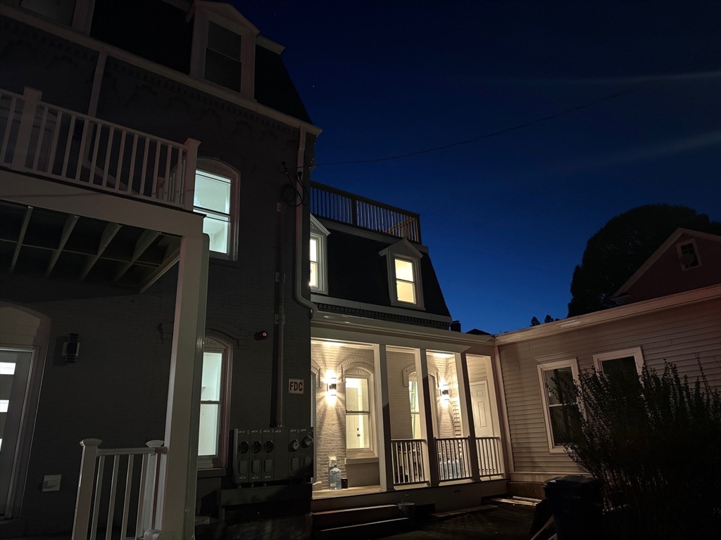 589 Haverhill St, Lawrence