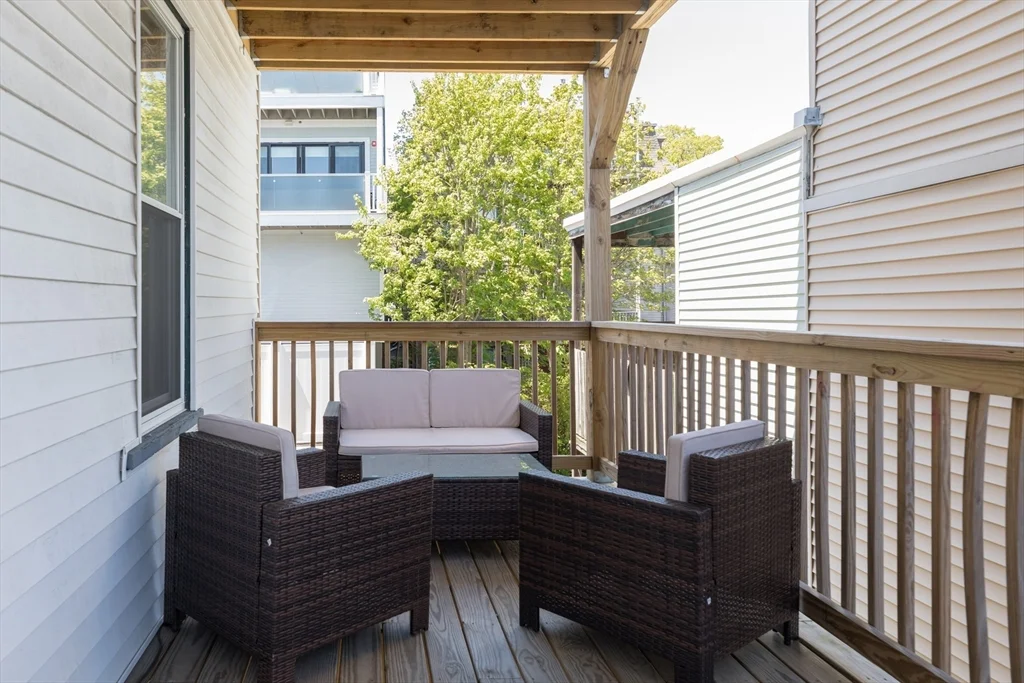 420 E 6th, South Boston