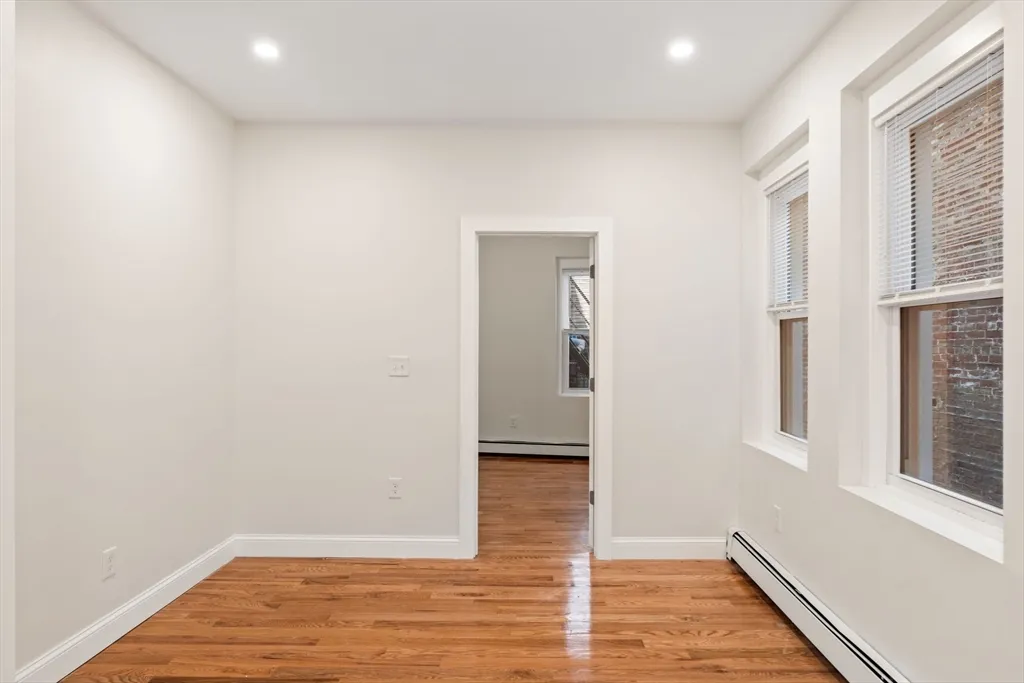 198 Salem St, North End