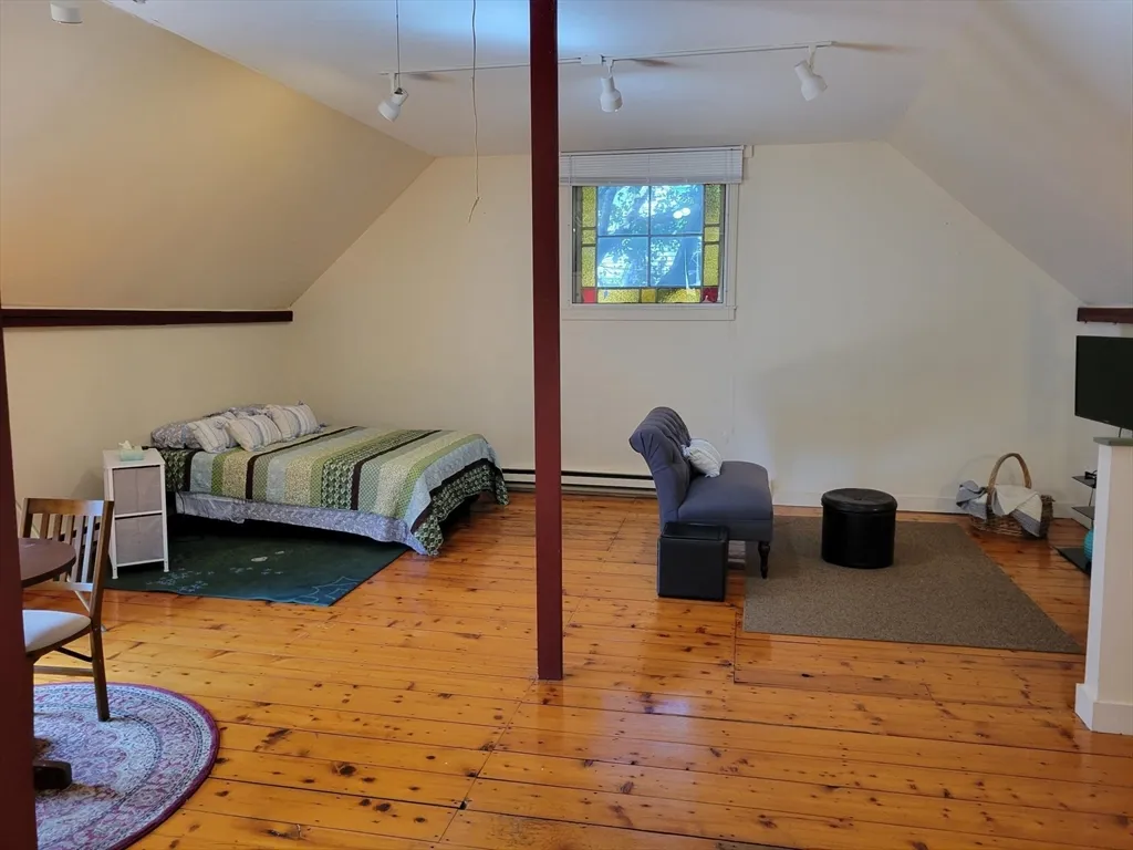 90 Orchard St, Leominster