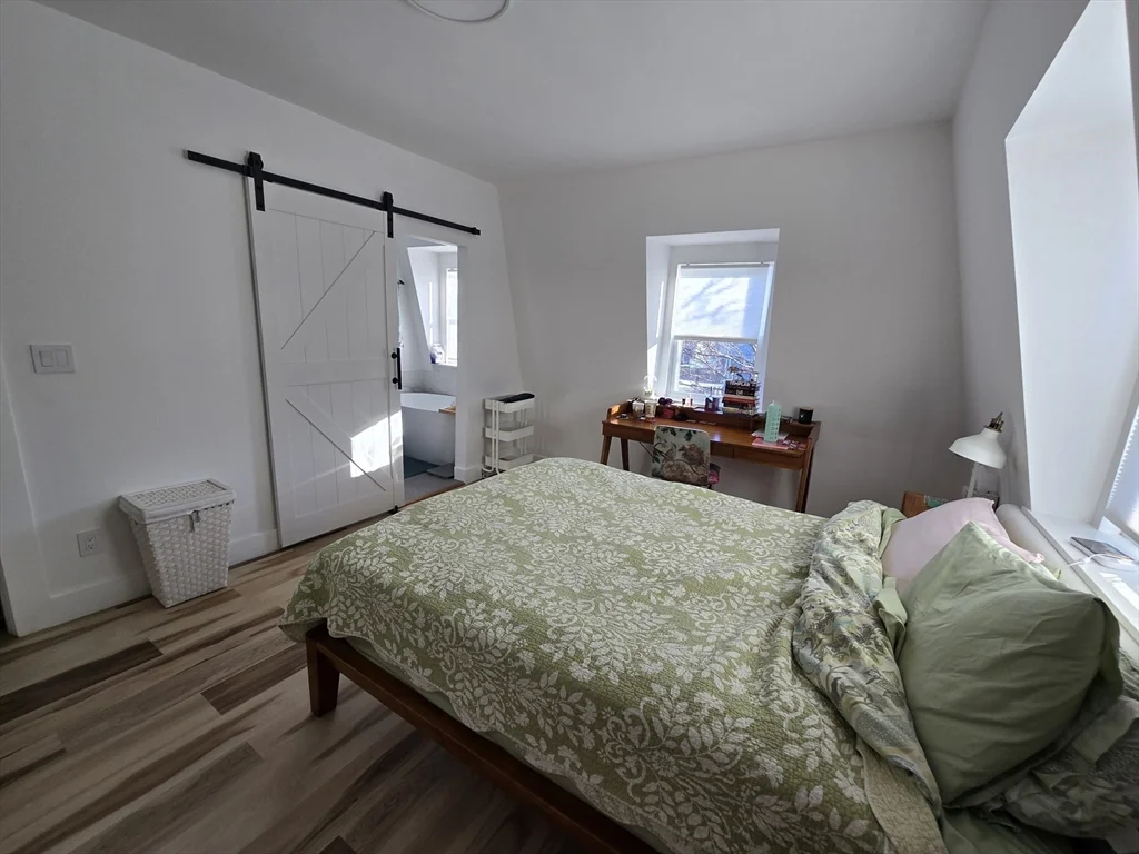 84 Dudley St, Medford