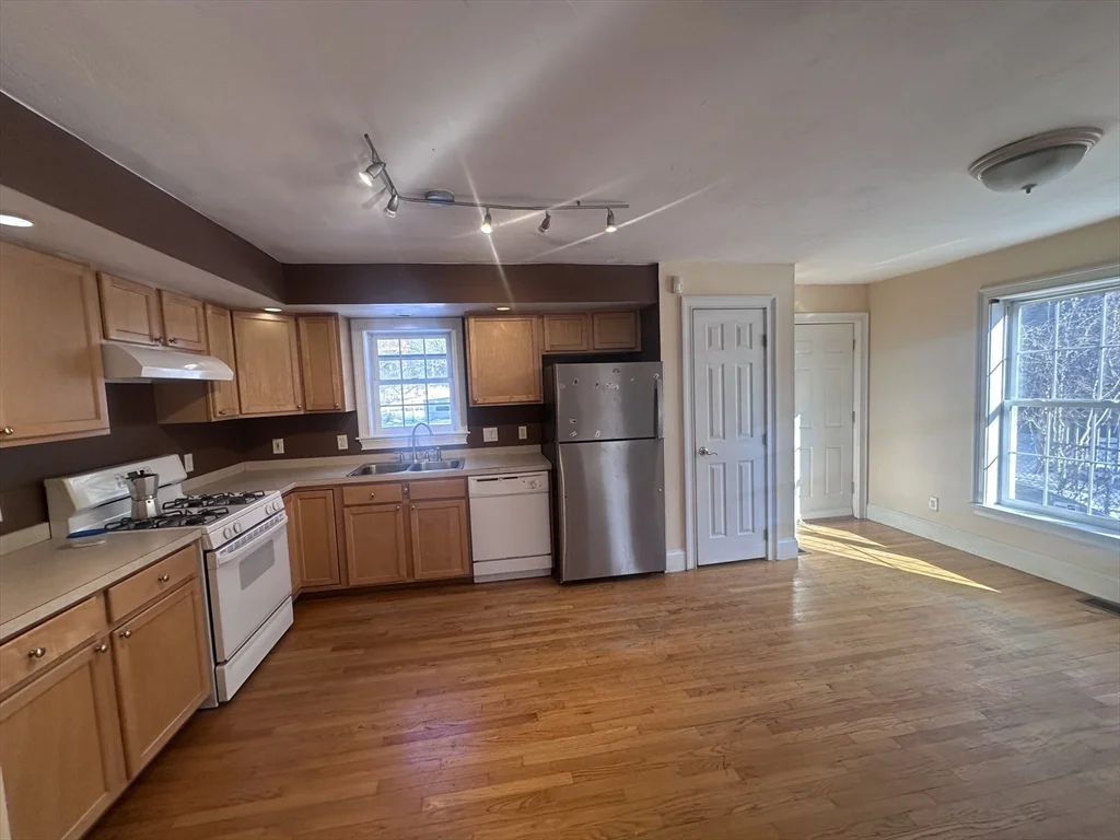 205 Highland St, Roxbury