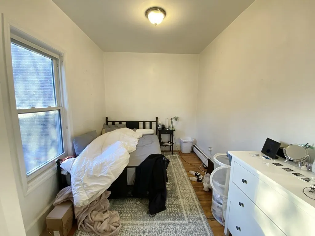 52 Delle Ave, Mission Hill