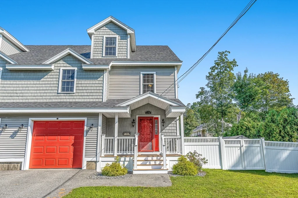 176 Washington St, Reading