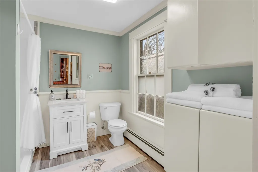 205c Main St, Groton