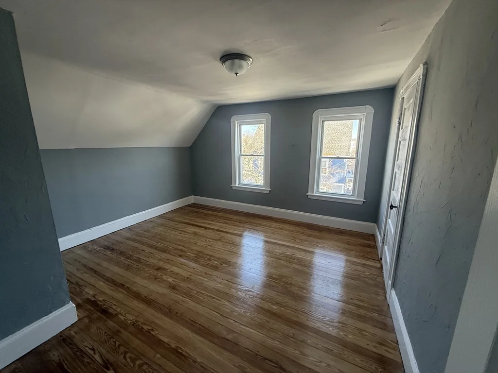 20 Henry Ave, Powder House Square