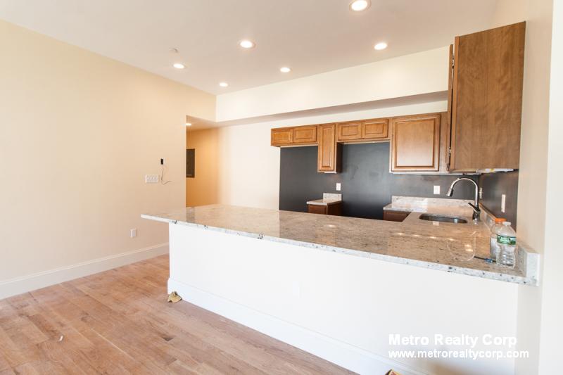 5165 Washington St, West Roxbury