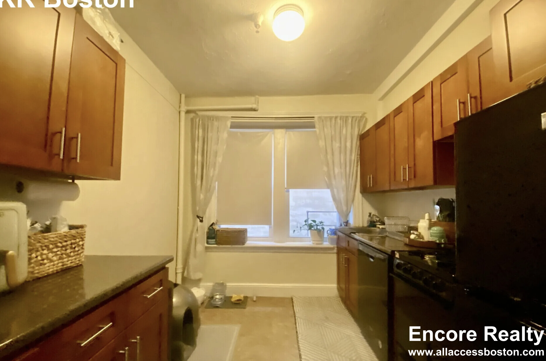 1810 Commonwealth Ave, Brighton