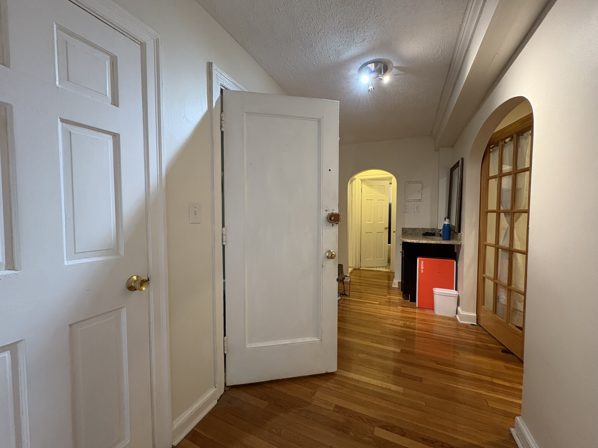 39 Commonwealth Ave, Chestnut Hill