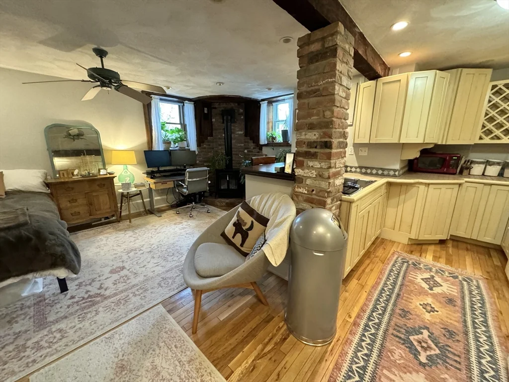 39 Highland Ave, Arlington