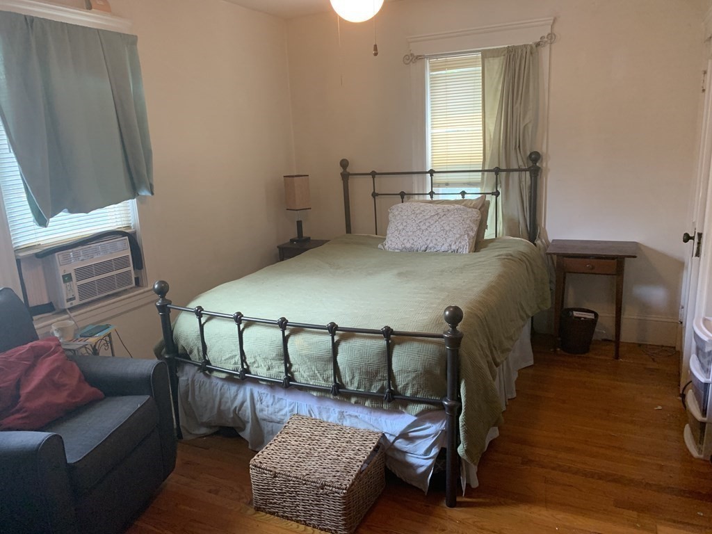 64 Garrison Ave, West Somerville