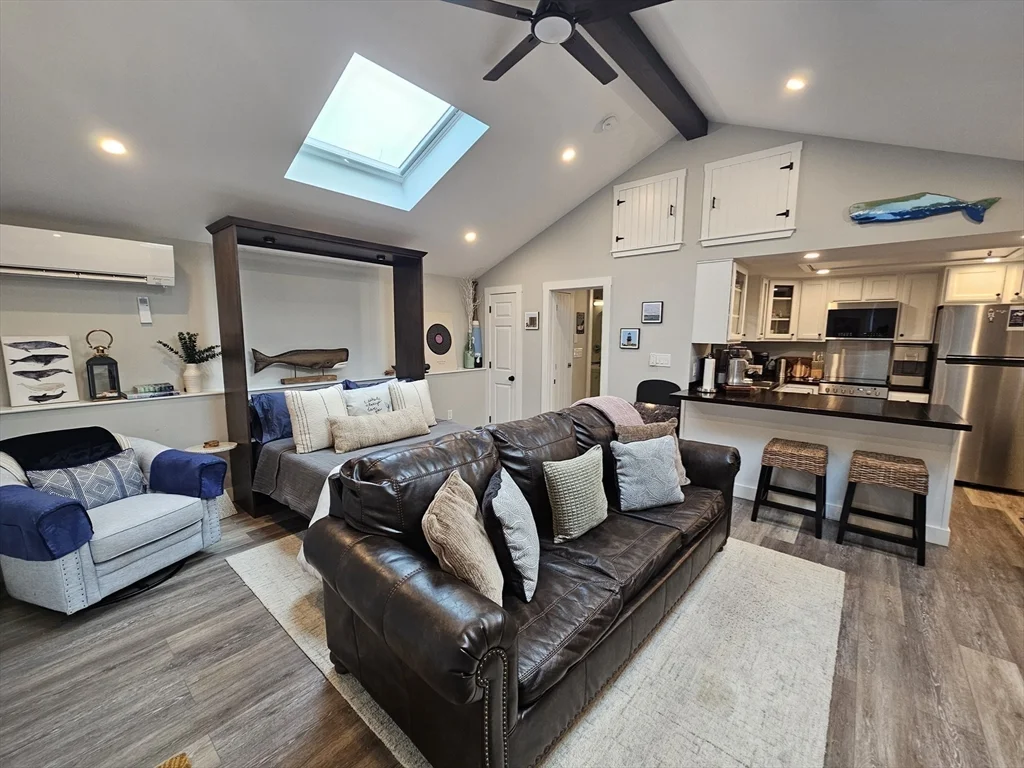 90A Edgartown Rd, Tisbury