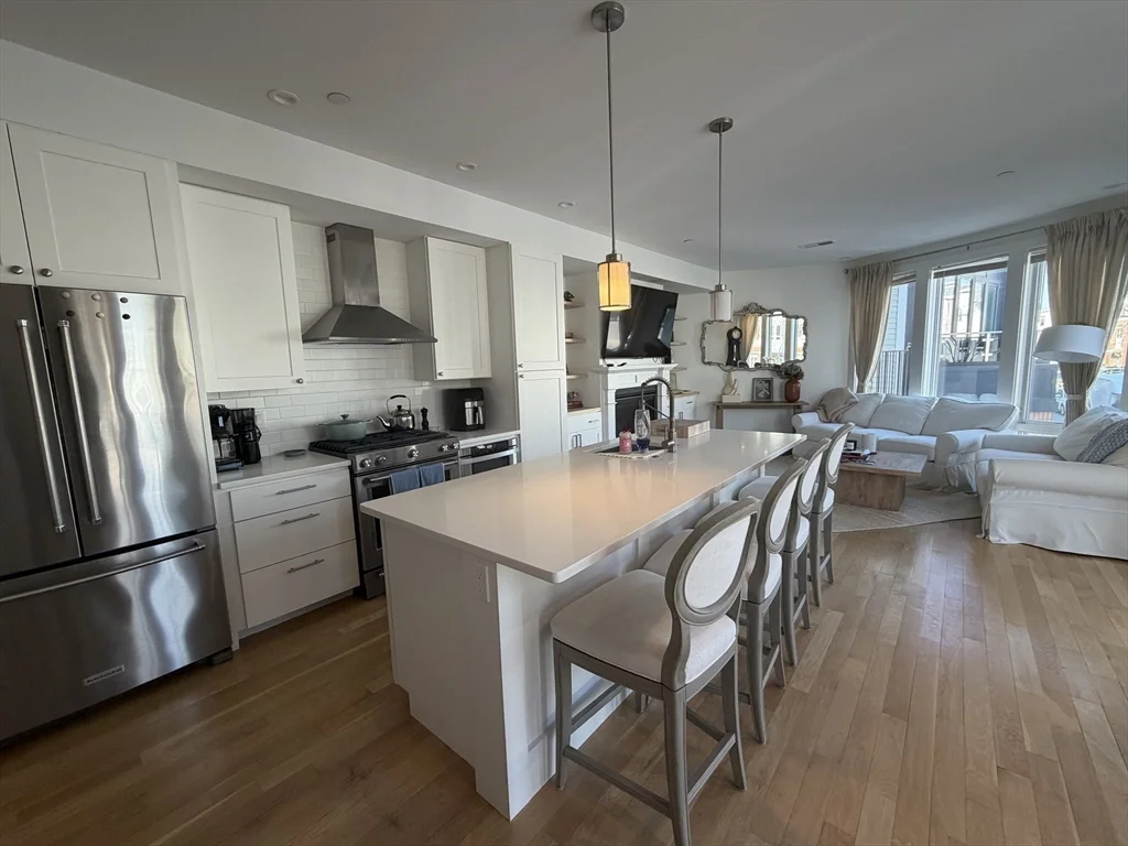 283 Old Colony, South Boston