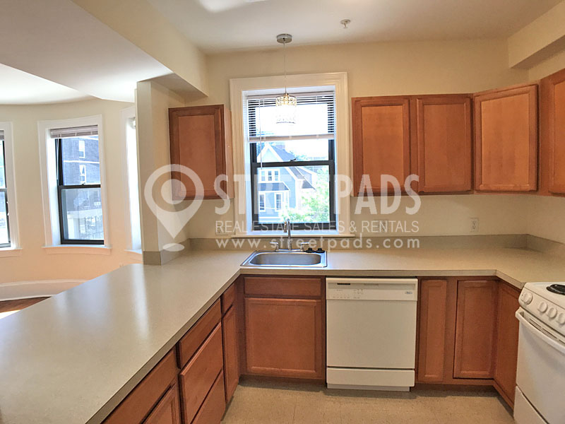 881 Massachusetts Ave, Central Square