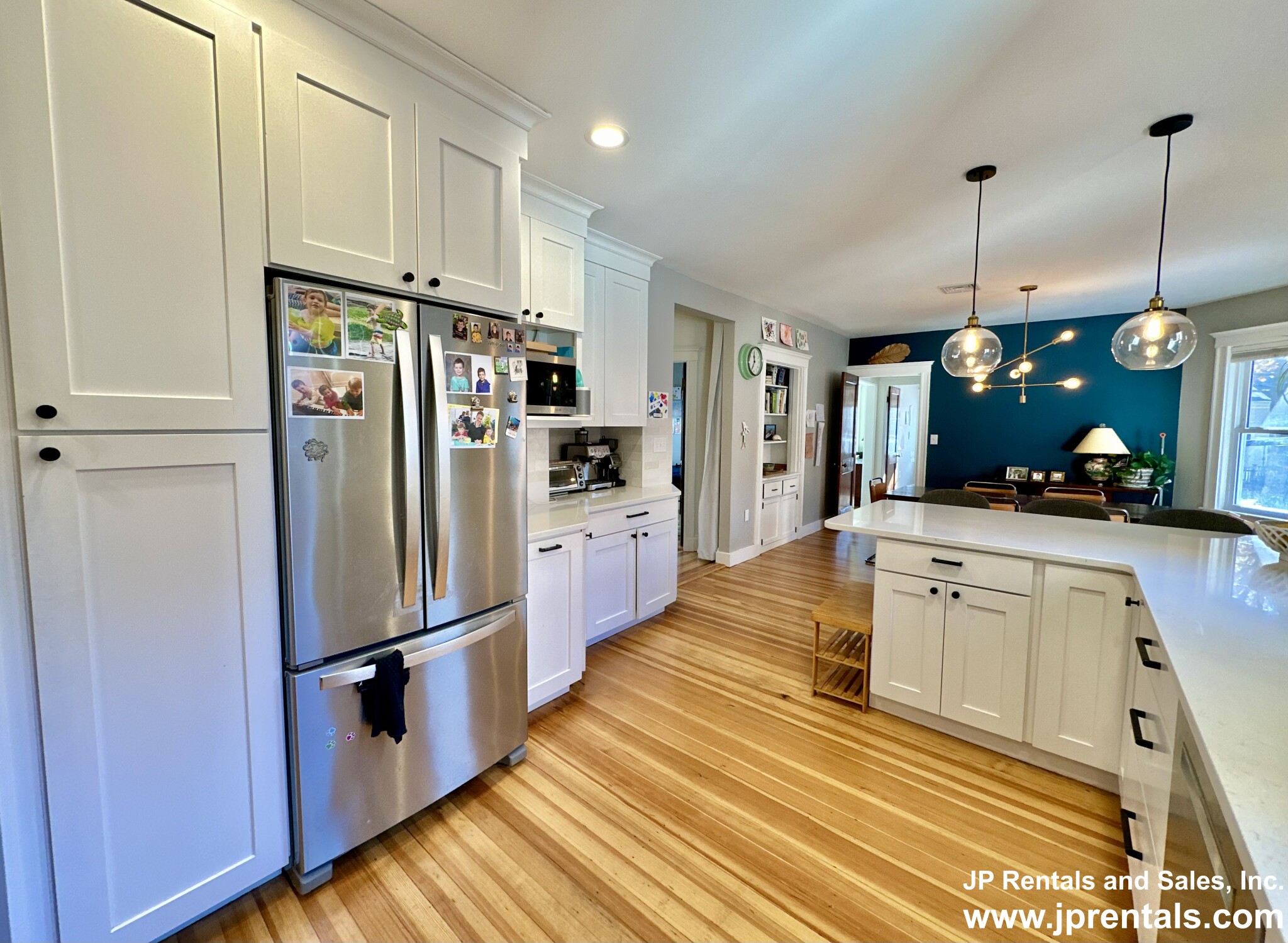 4 bed, 2 bath apartment for rent at 22 Sedgwick St Unit 2, Jamaica Plain — photo 4 of 26