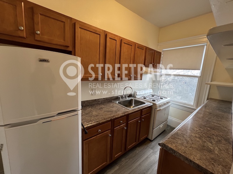 2 Ware St, Mid-Cambridge