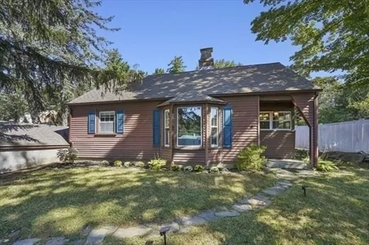 1337 Pleasant St, Worcester