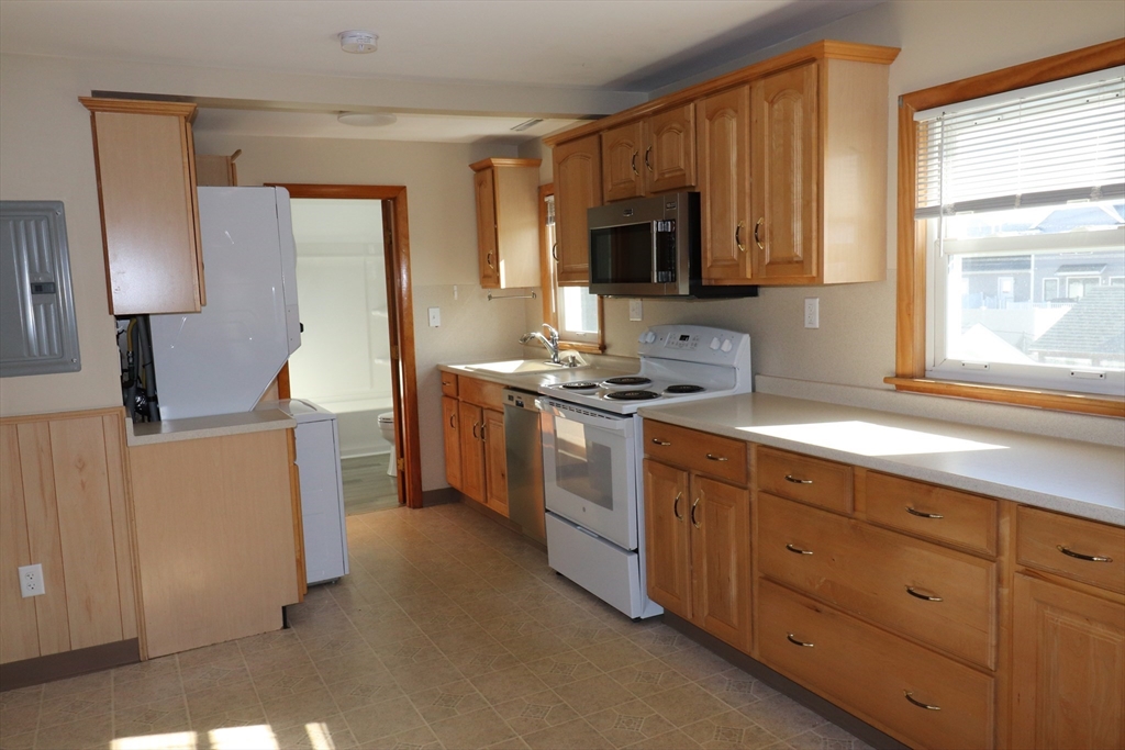 20 Summer St, Hudson