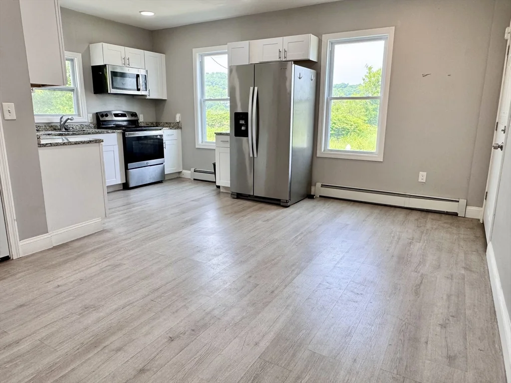 286 Kimball St, Fitchburg