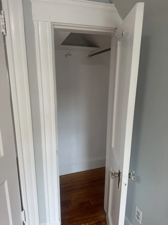 537 Park Ave, Revere