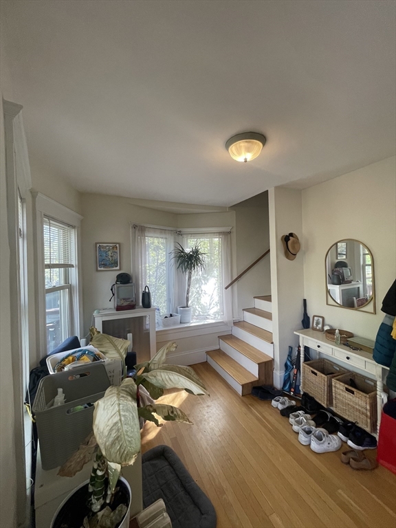 20 Burnham St, Tufts