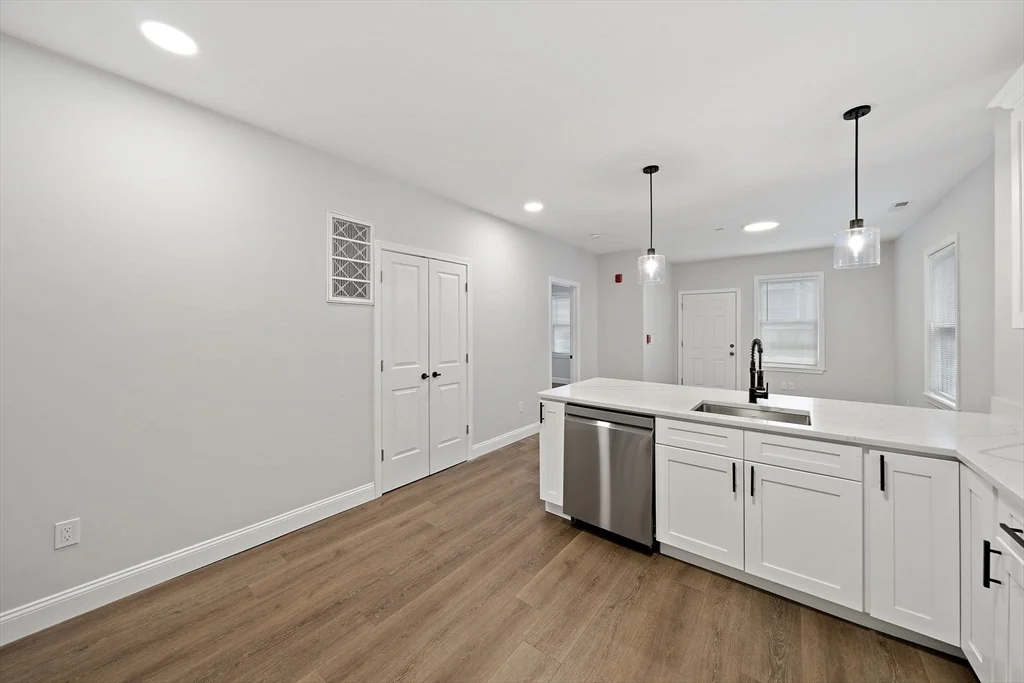 22 Madison, North Cambridge