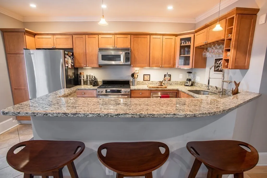 26 Beach St, Boston