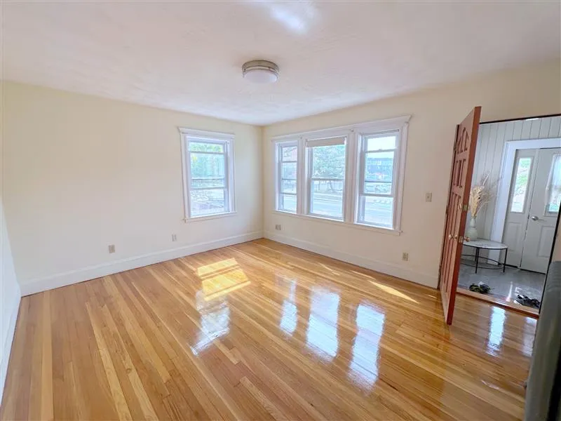 257 Powder House Boulevard, West Somerville