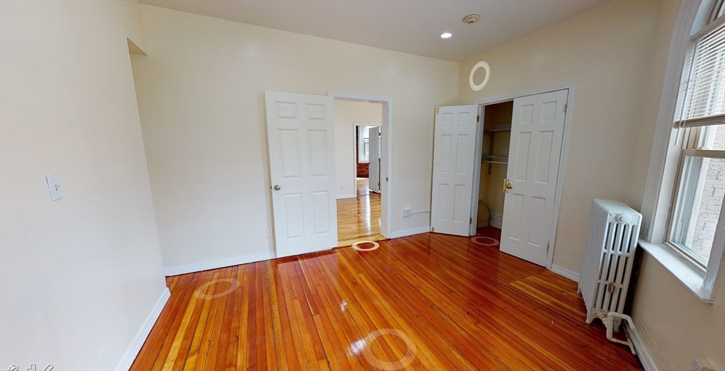 879 Beacon St, Fenway