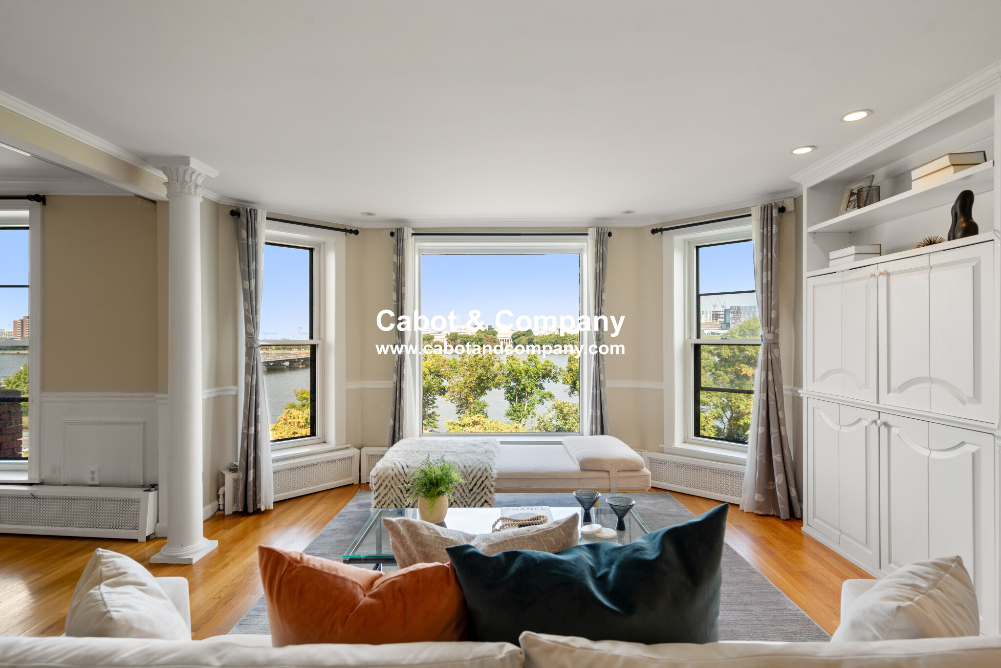 458 Beacon St, Back Bay