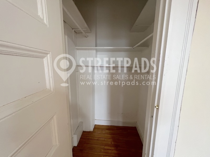 2 Ware St, Mid-Cambridge