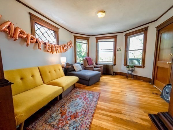 26 St Rose St, Jamaica Plain