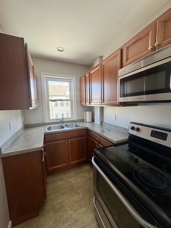 67 Sycamore St, East Fairhaven