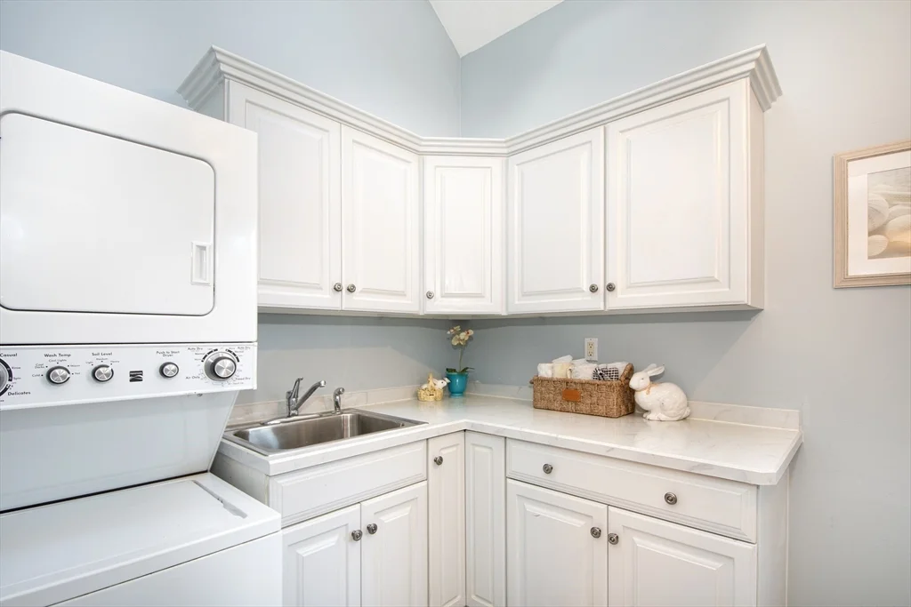 40 Driftway, Third Cliff