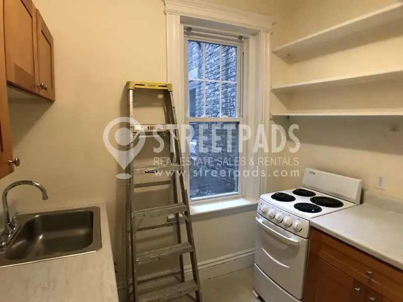29 Park Dr, Fenway