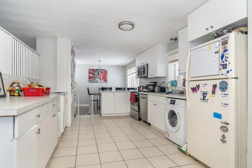 17 Francine Rd, Framingham