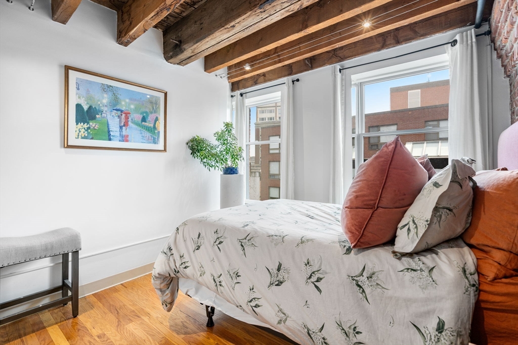 130 Fulton St, Waterfront