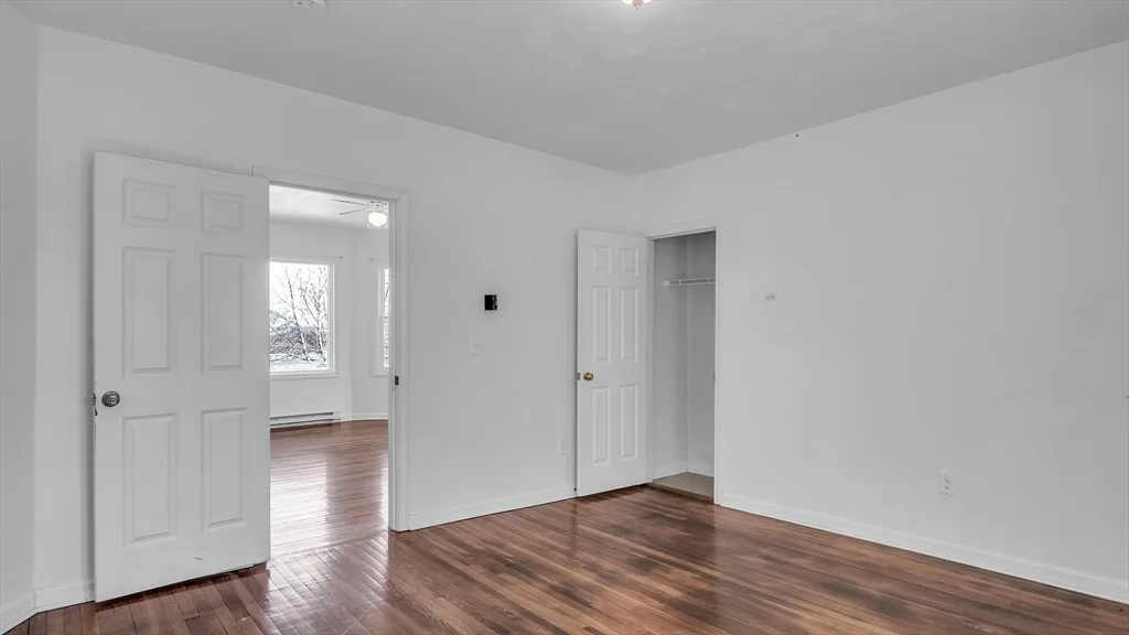 1442 Main St, Webster Square