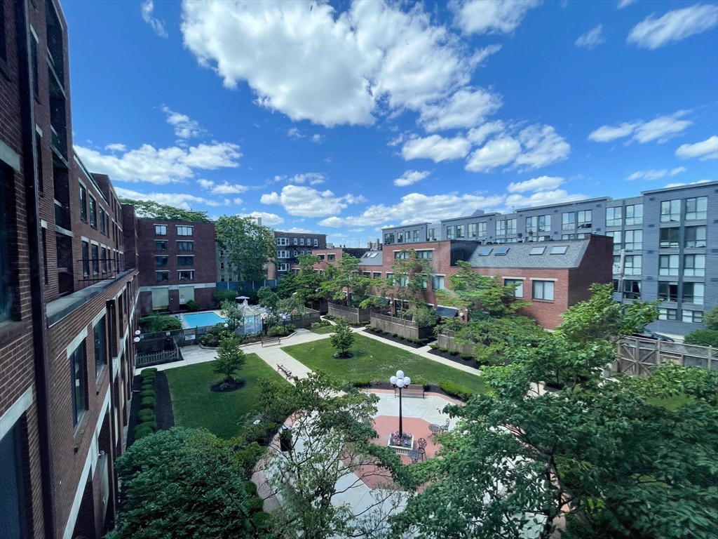 85 Brainerd Rd, Brighton