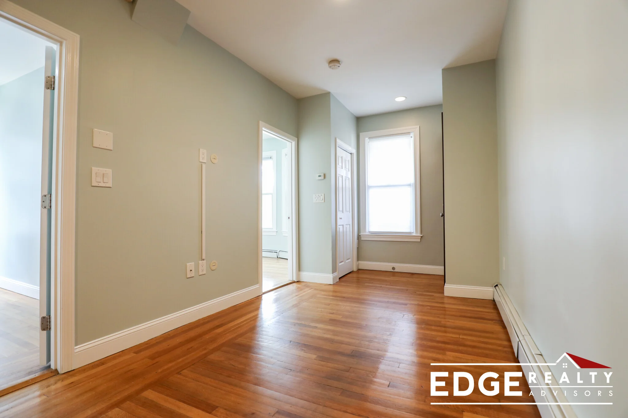 1526 Commonwealth Ave, Brighton