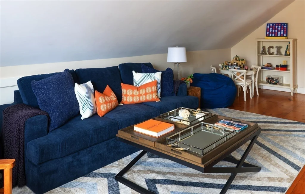 10 Lyon St, Nantucket