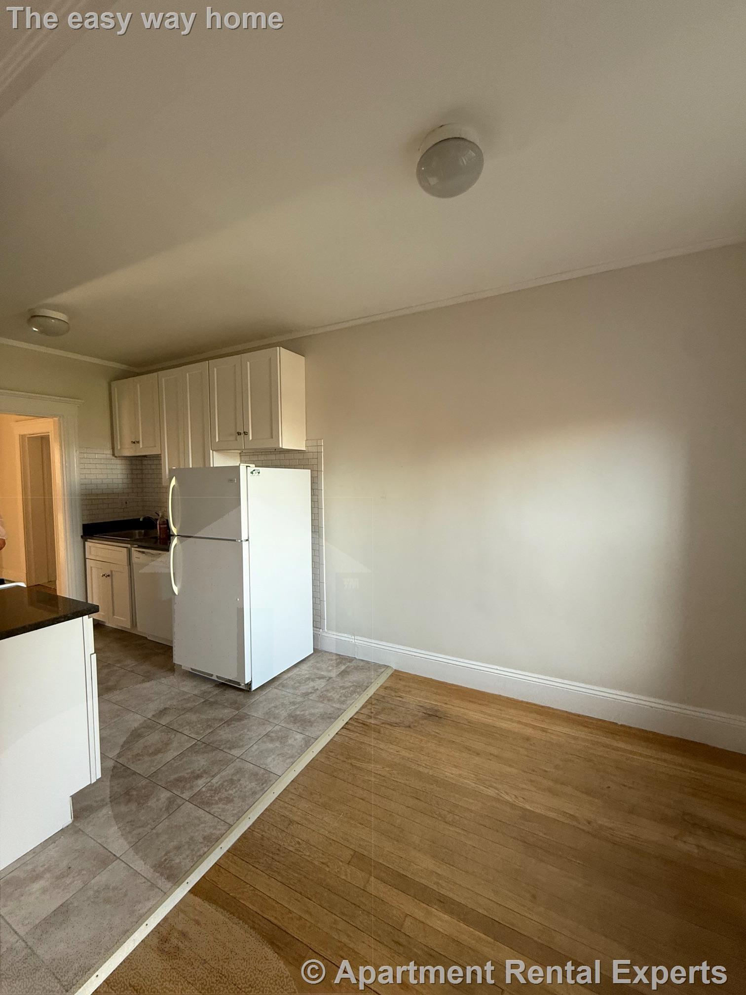 1558 Massachusetts Ave, Harvard Square