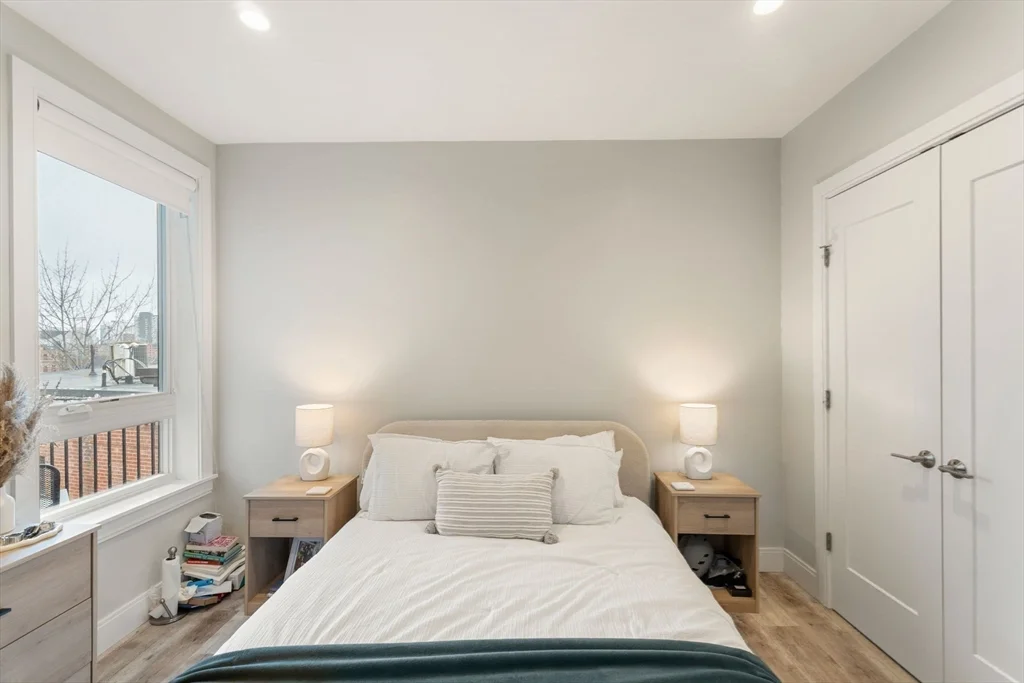 1457 Tremont St, Mission Hill