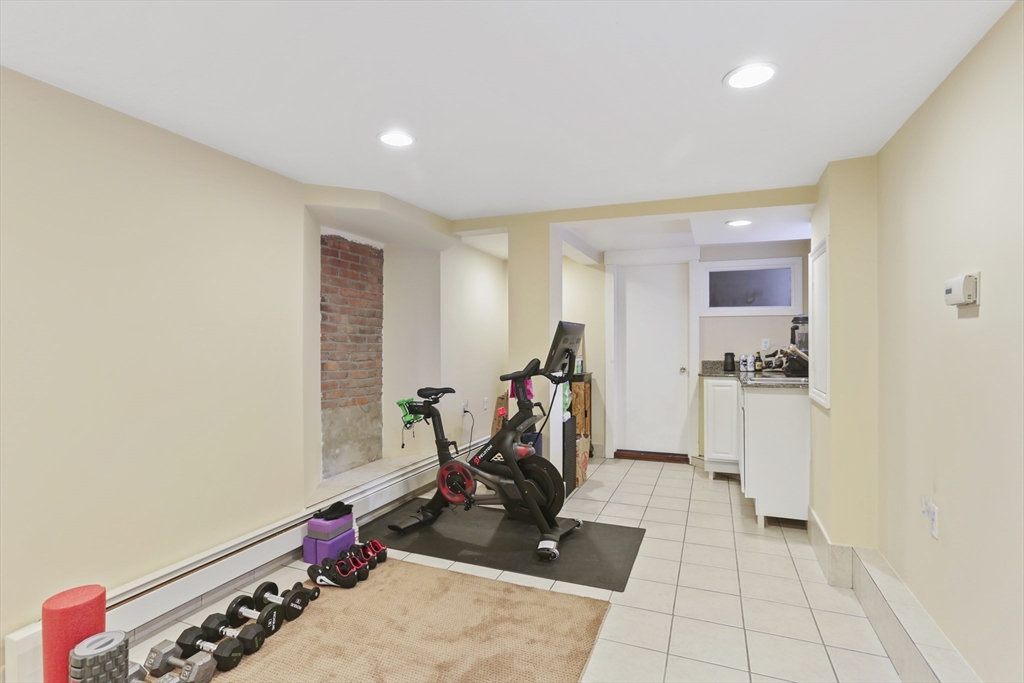 34 Bayard St, Allston