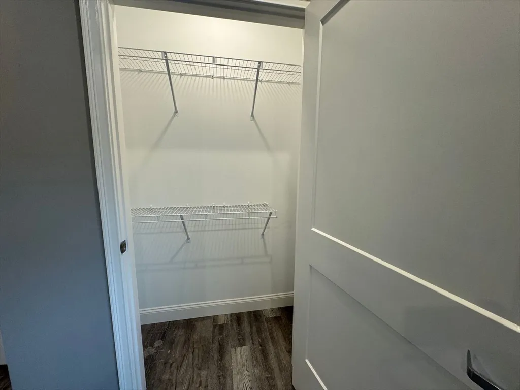 650 Beach St, Revere